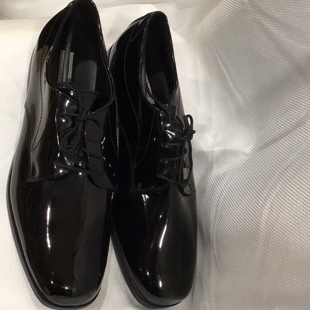 Brand New Joseph & Feiss men’s size 15 Tuxedo patent leather dress shoes